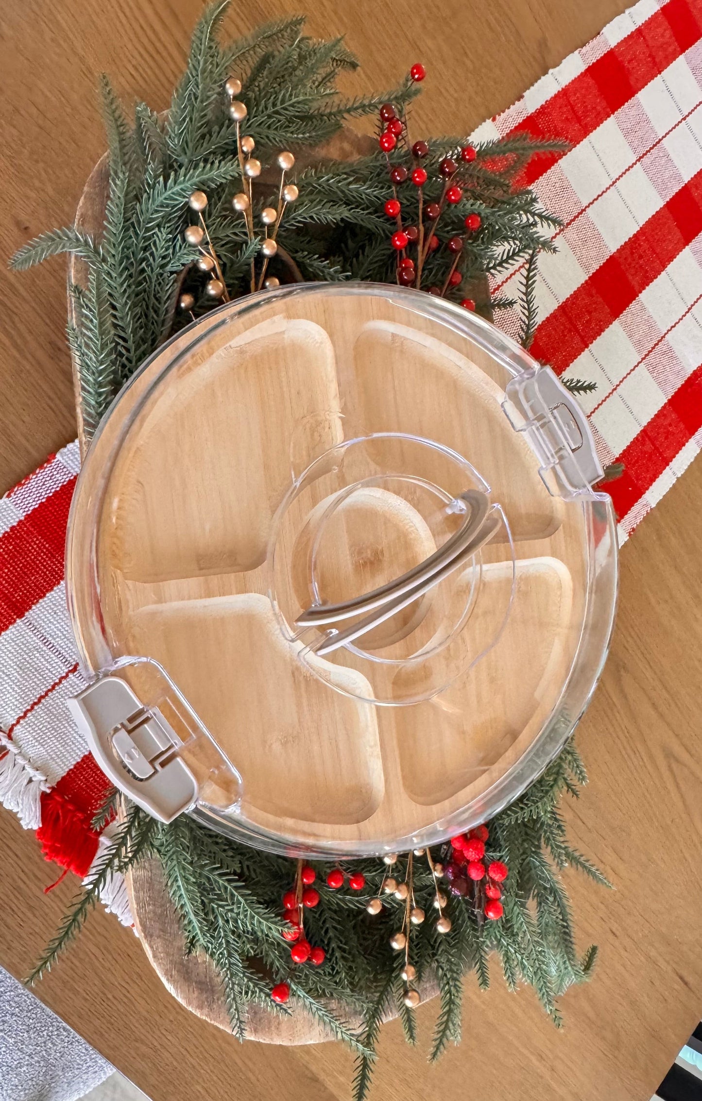 Personalized Bamboo Charcuterie Tray with Locking Lid – Custom Engraved Serving Platter w/Snack Compartments – Party Appetizer Tray w/Cover